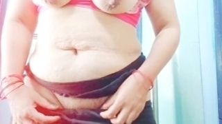 StepMom In Saari Romantic Mood Want Big Cock To Fuck Her Shaved Pussy