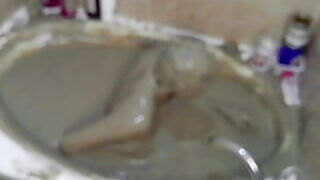 Pleasureable Solo Mudbath at Home 6