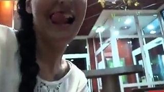 girl with long nails have a nice work in Mc Donald,s